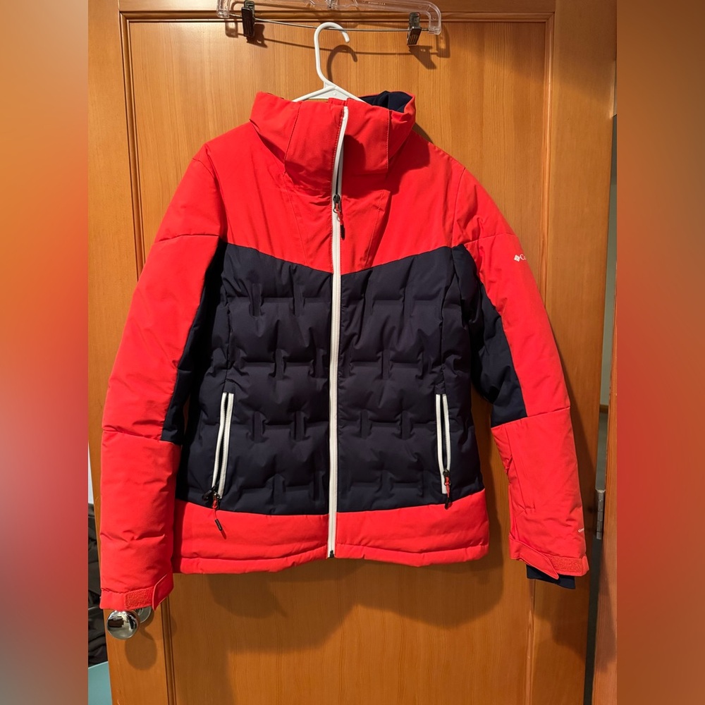 Women's Columbia Down Ski Jacket, size Large